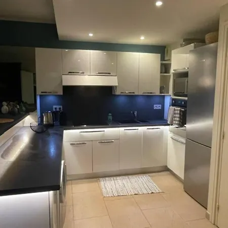 14478 Location Saisonniere 2 Pieces Appartement *